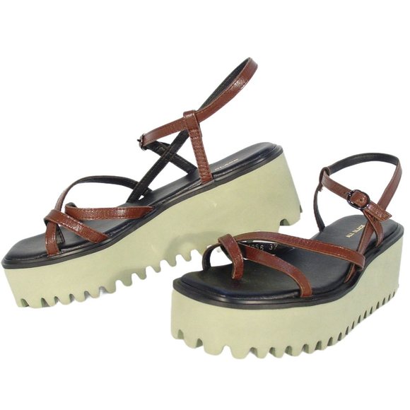 ALL BLACK $189 Strappy Platform Toe Ring Sandals Women's 37/7 - Picture 9 of 13